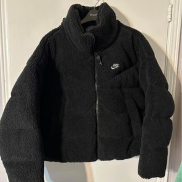 Closet clean out - Picture 1 of 2